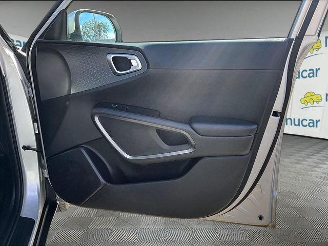 Used 2020 Silver Kia S image 19