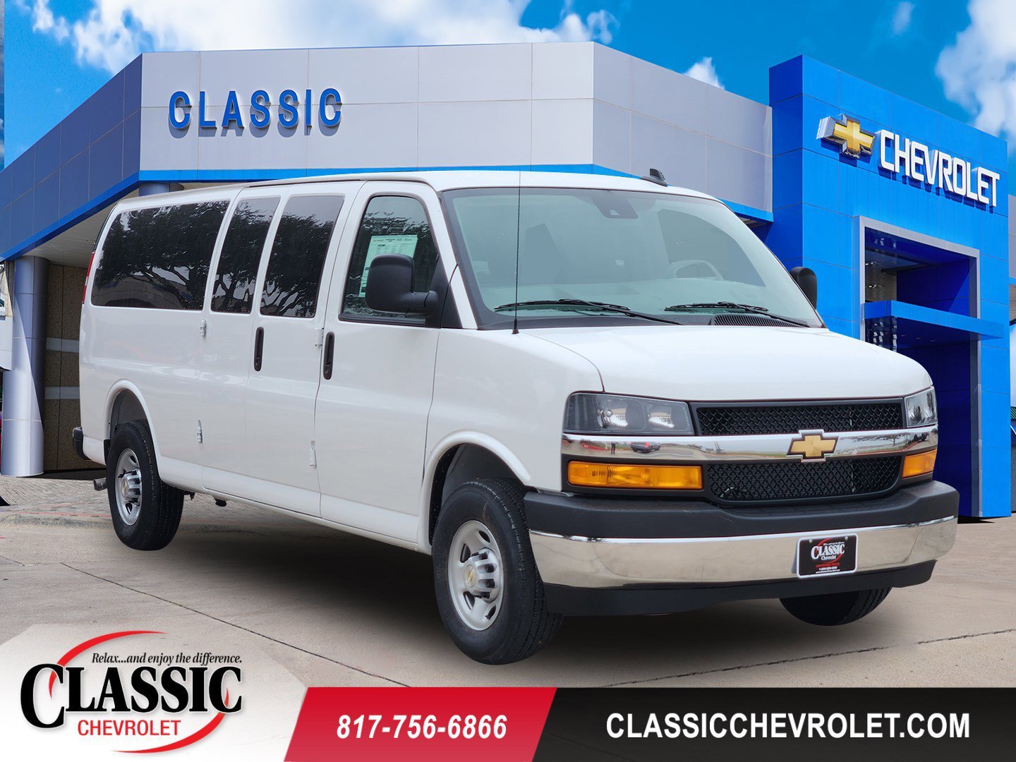 Summit White 2025 Chevrolet Express 3500 LS Extended RWD Van Rear-Wheel Drive
