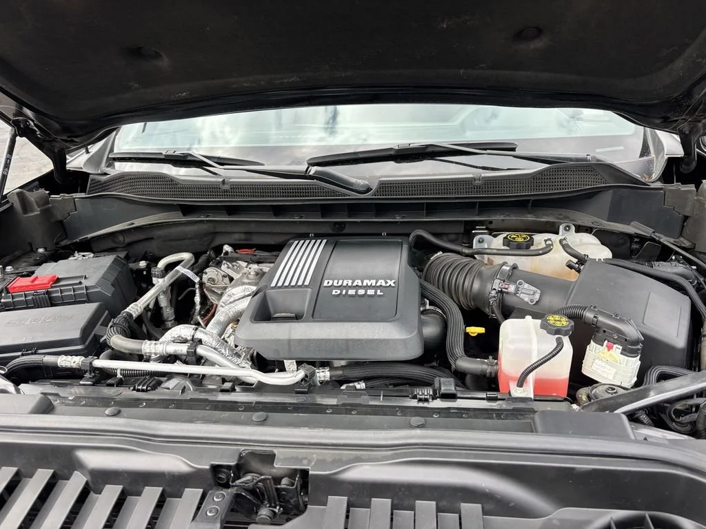 Used 2024 Black Chevrolet ZR2 image 27