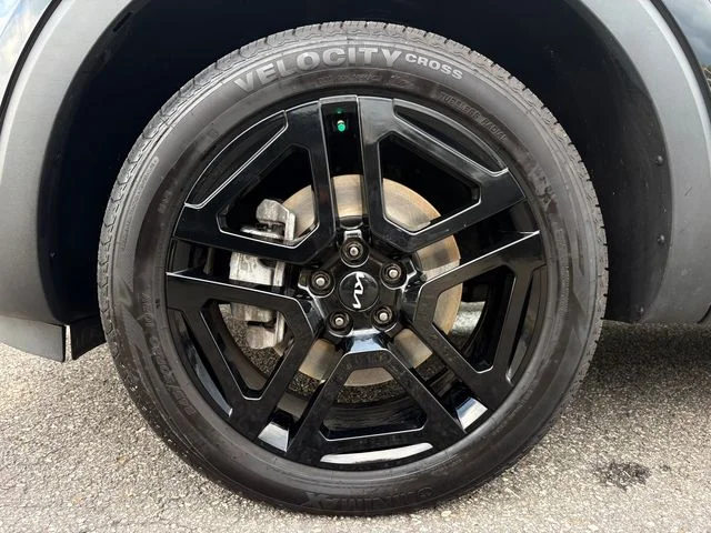 Certified Used 2024 Ebony Black Kia EX X-Line image 10