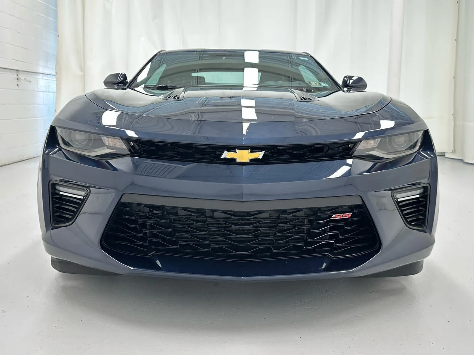 Used 2016 Blue Velvet Metallic Chevrolet 2SS image 5