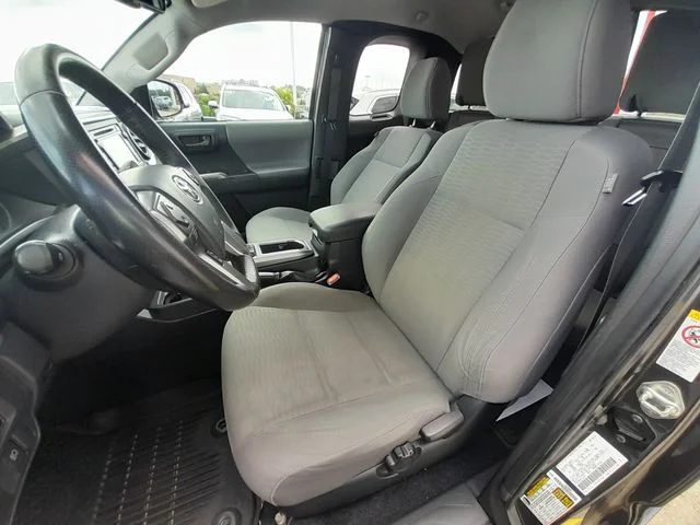 Used 2019 Gray Toyota SR5 image 33