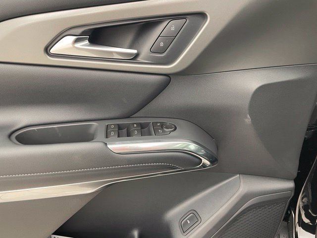 2027 Chevrolet Traverse LT - Photo 11