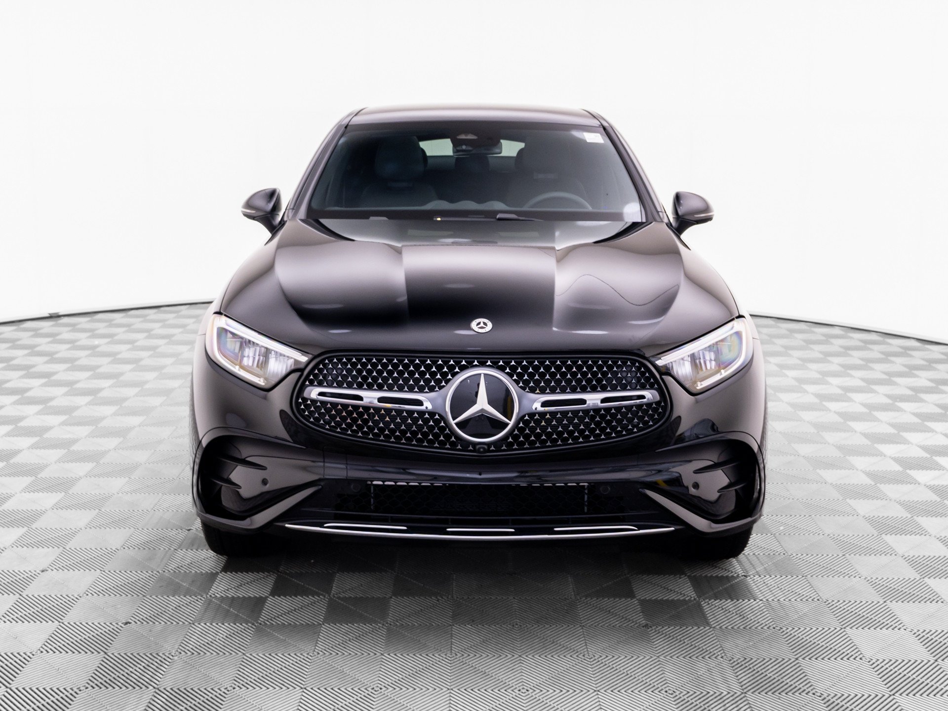 New 2027 Black Mercedes-Benz GLC 300 Coupe image 9
