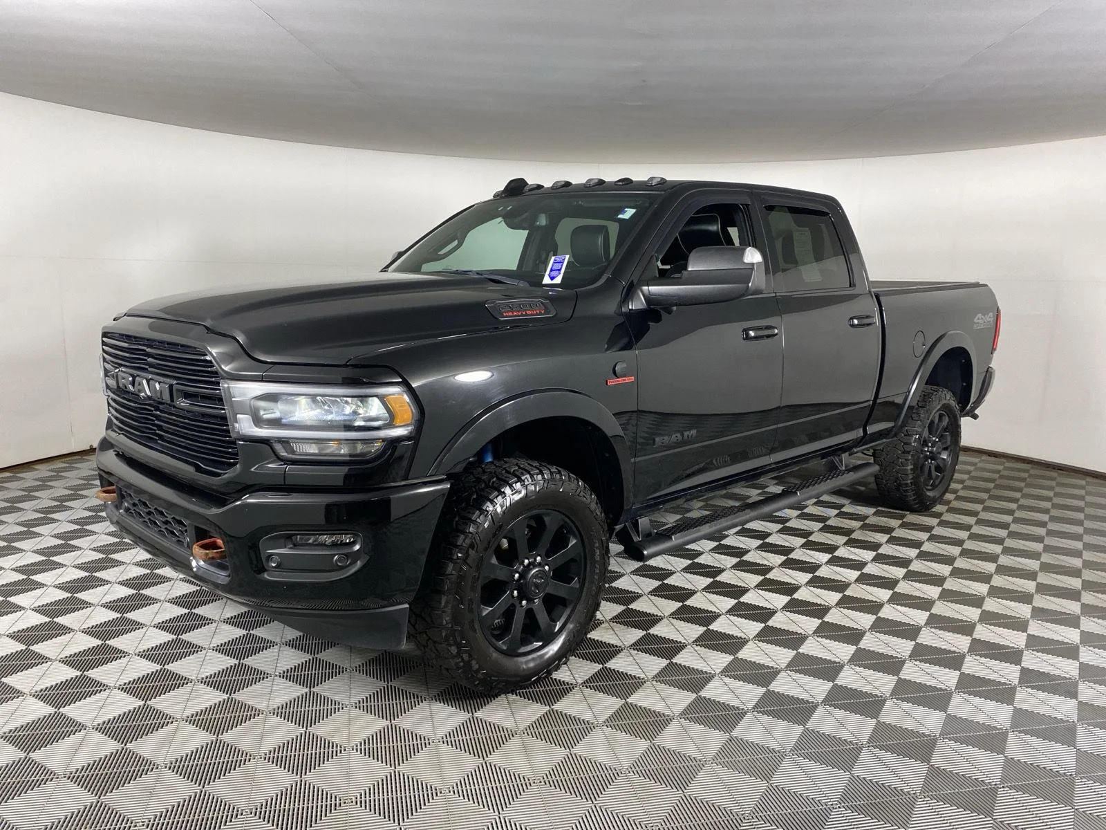 Used 2021 Diamond Black Crystal Pearlcoat Ram Laramie image 3