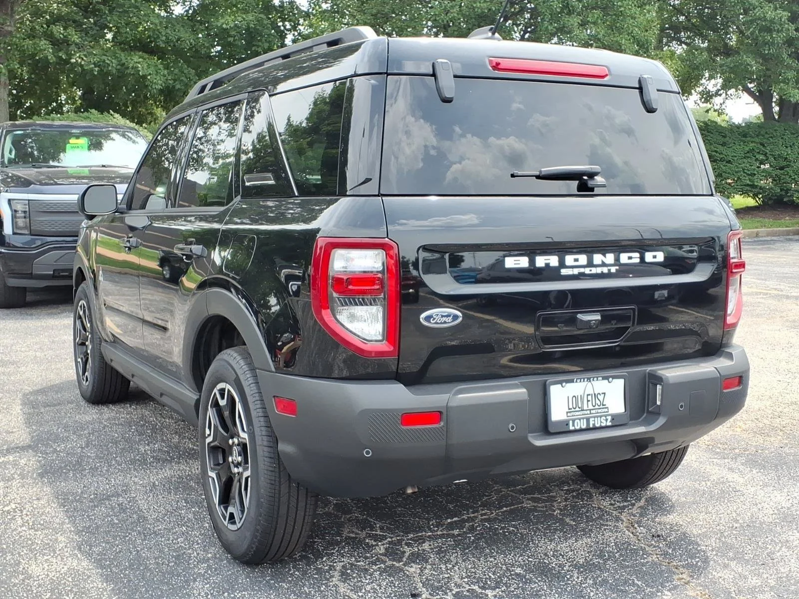 Used 2025 Shadow Black Ford Outer Banks image 3