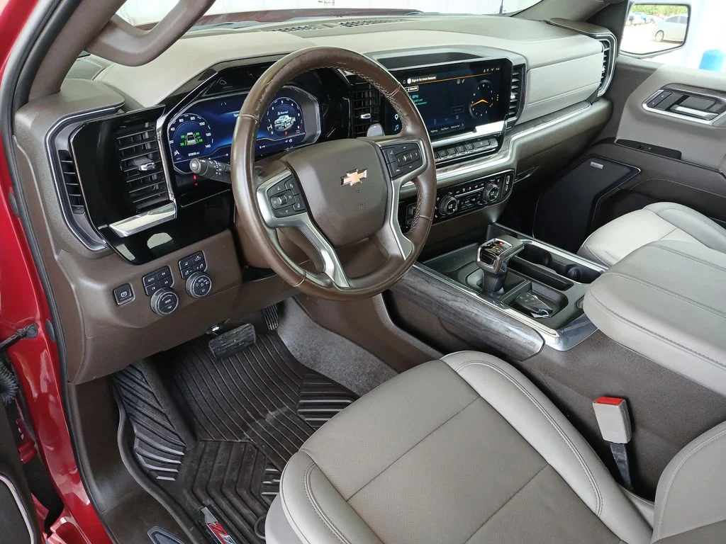 2023 Chevrolet Silverado 1500 LTZ - Photo 10