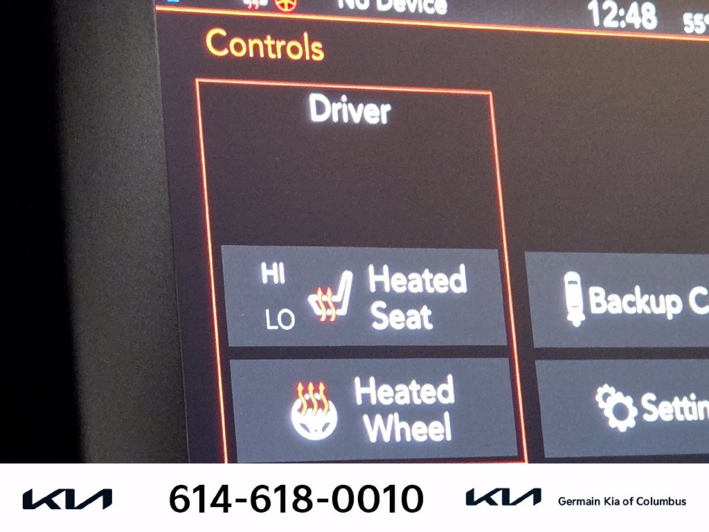 Used 2021 Silver Jeep Latitude Lux image 29