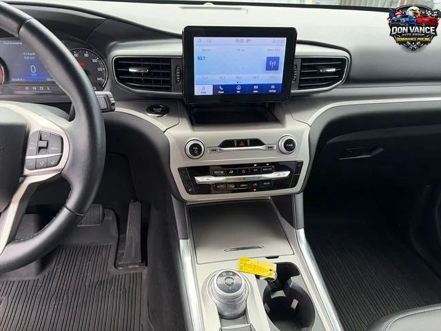 Used 2023 Black Ford XLT image 19