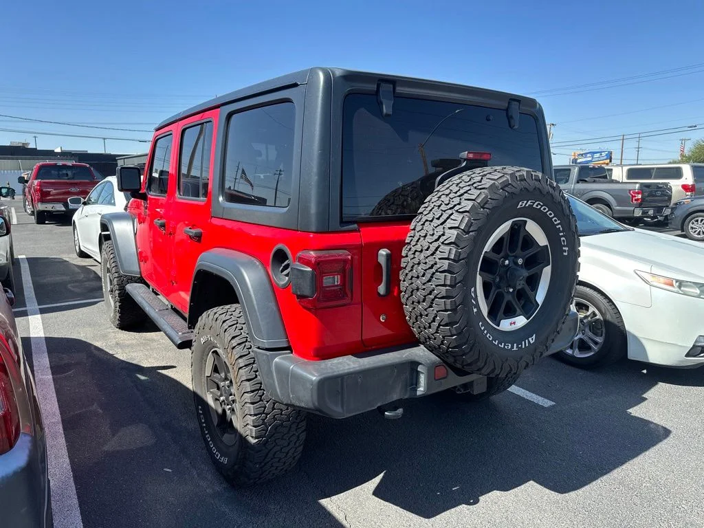 Used 2018 Red Jeep Unlimited Sport S image 12