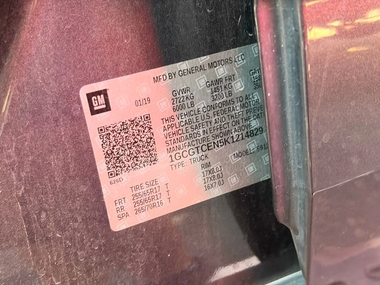 Used 2019 Shadow Gray Metallic Chevrolet LT image 10