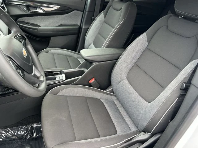 Used 2025 White Chevrolet LT image 34