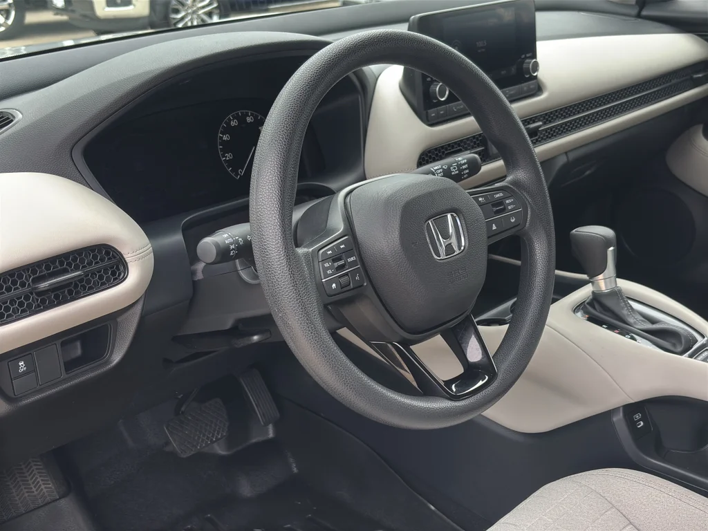 Used 2024 White Honda LX image 10