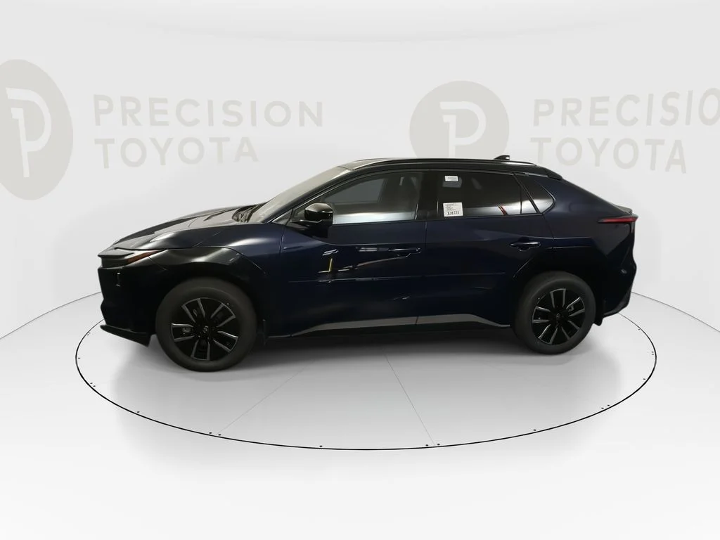 2026 Toyota bZ XLE - Photo 10
