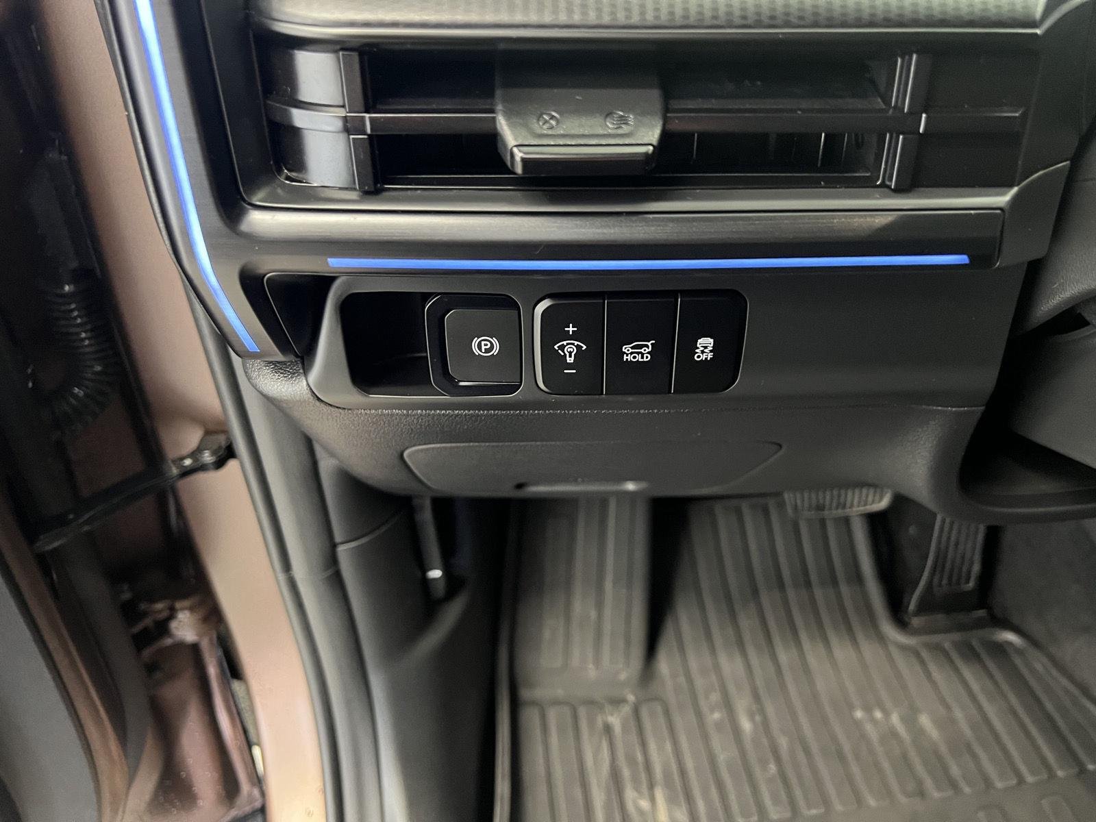 Certified Used 2025 Earthy Brass Matte Hyundai Calligraphy image 19