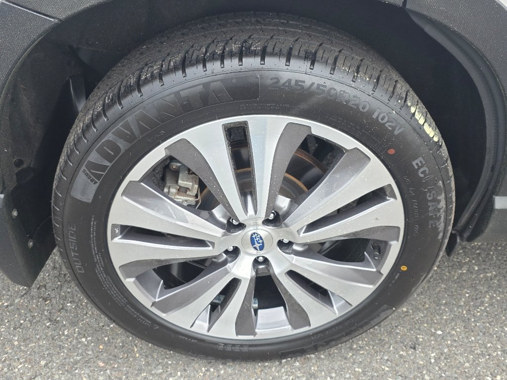 Used 2022 White Subaru Limited image 28