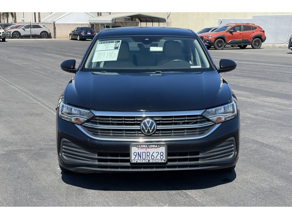 Used 2023 Deep Black Pearl Volkswagen SE image 8
