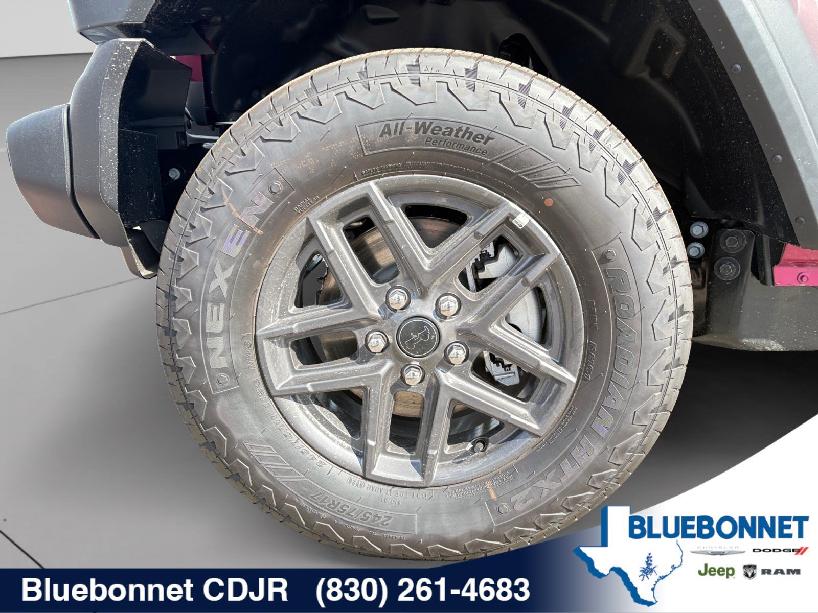 New 2026 Tuscadero Pearlcoat Jeep Sport image 9