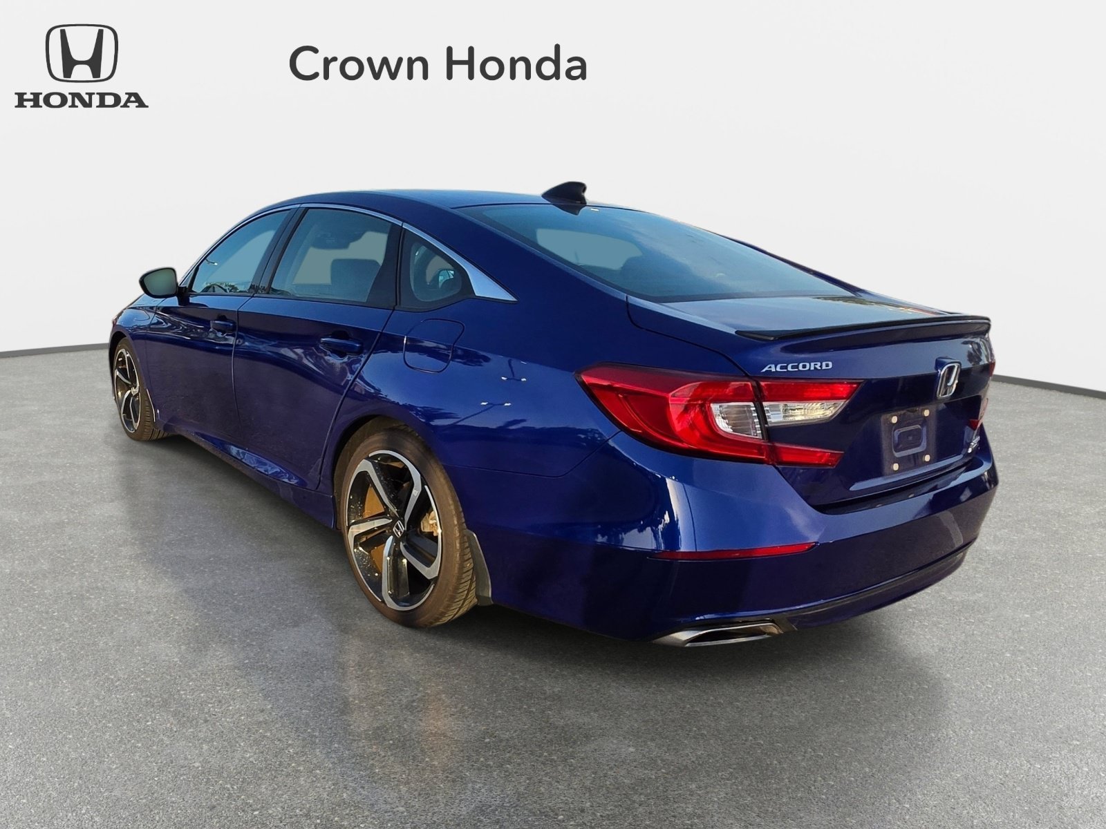 Used 2022 Still Night Pearl Honda Sport SE image 3