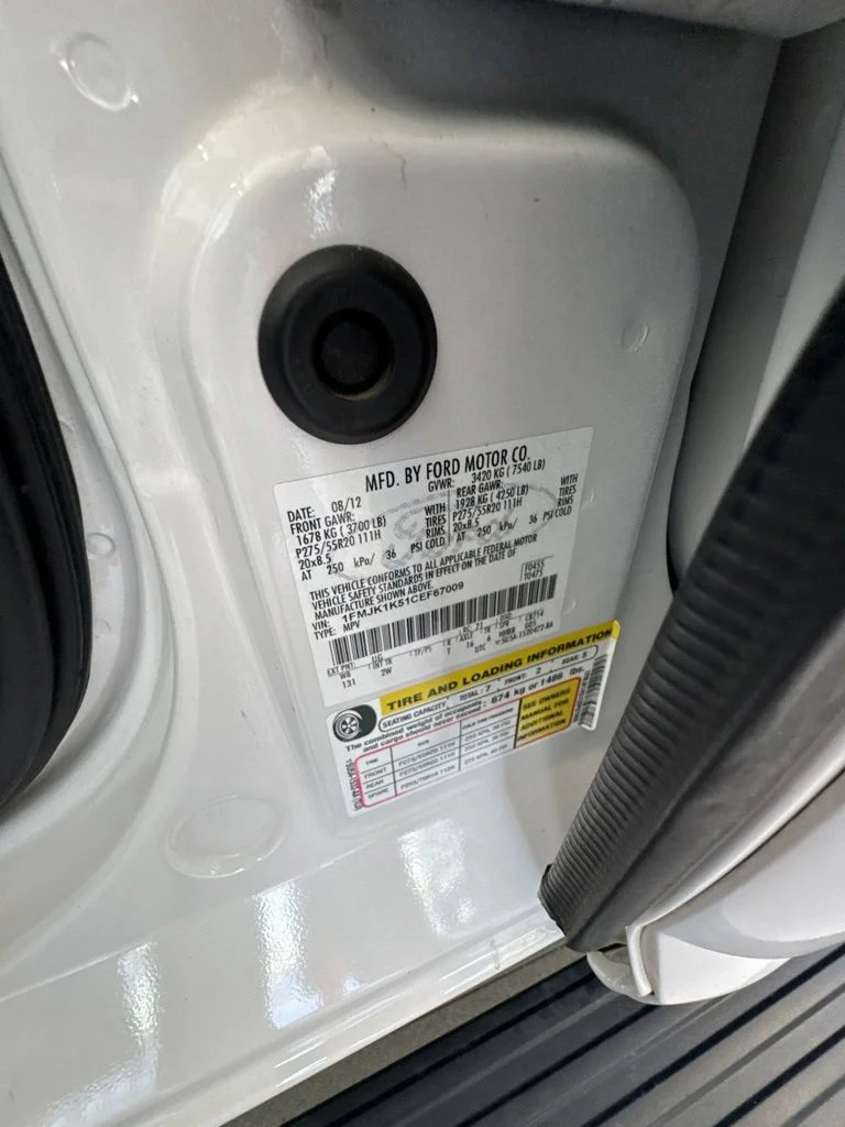 Used 2012 White Ford Limited image 23