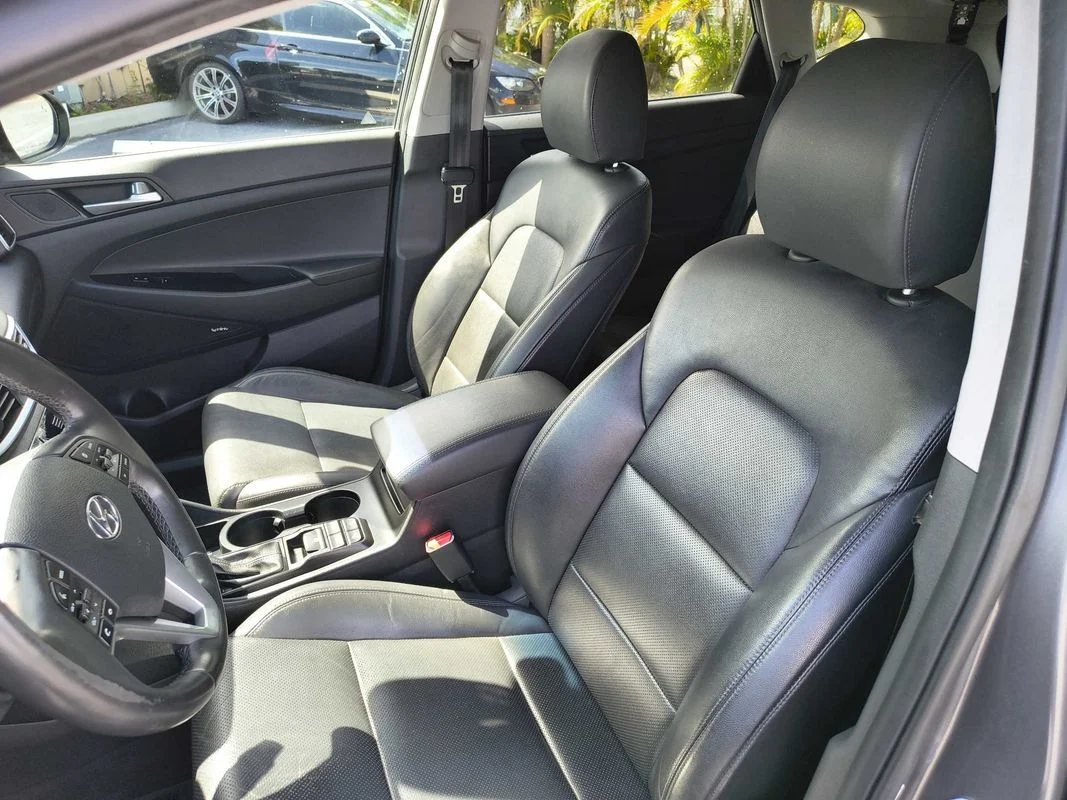 Used 2021  Hyundai Limited image 9