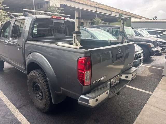 Used 2019 Gray Nissan SV image 6