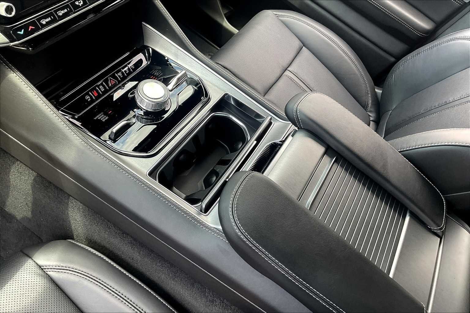2025 Jeep Wagoneer L Series II - Photo 7