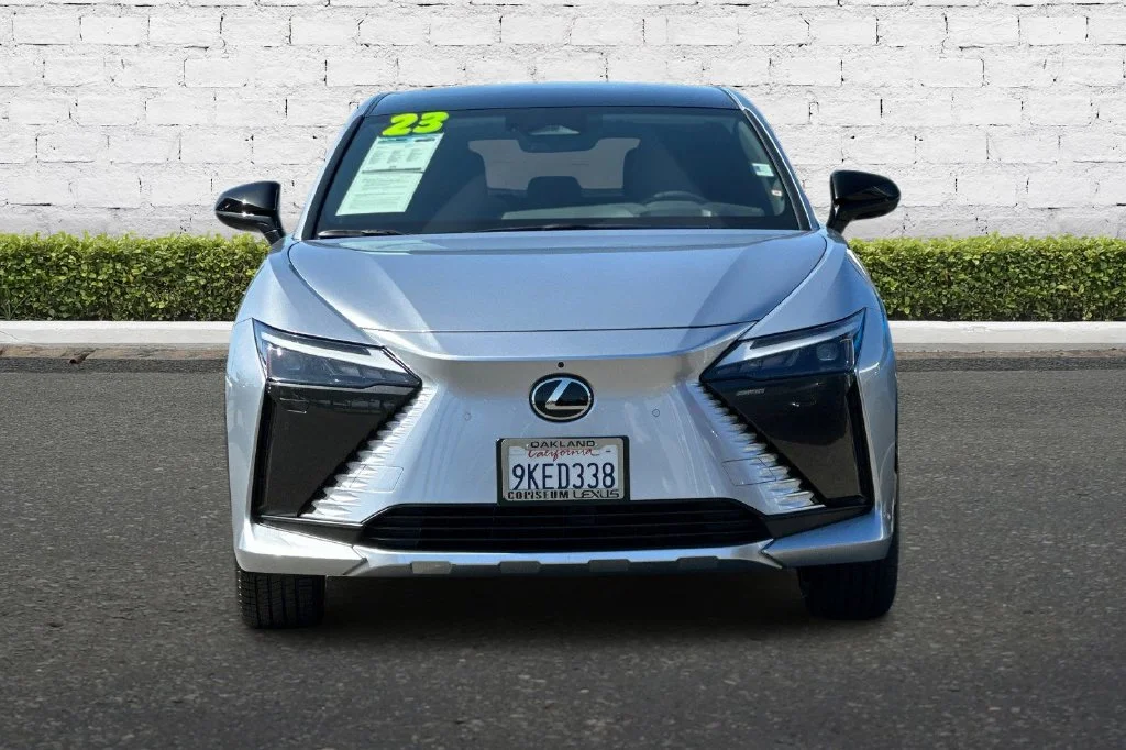 Used 2023 Silver Lexus 450e Luxury image 9