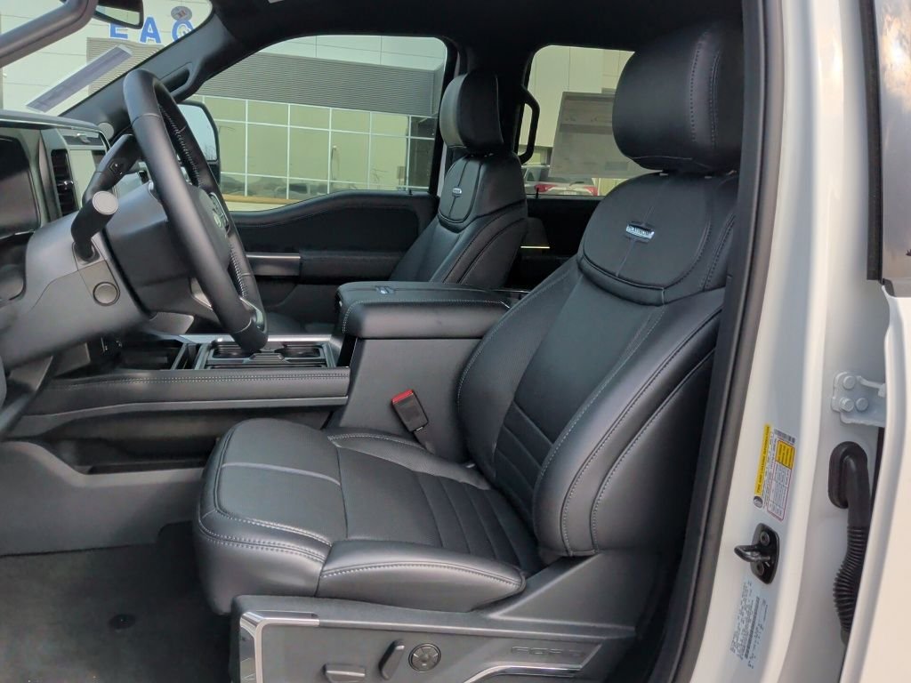New 2026 Star White Metallic Tri-Coat Ford F-250® Platinum® image 13