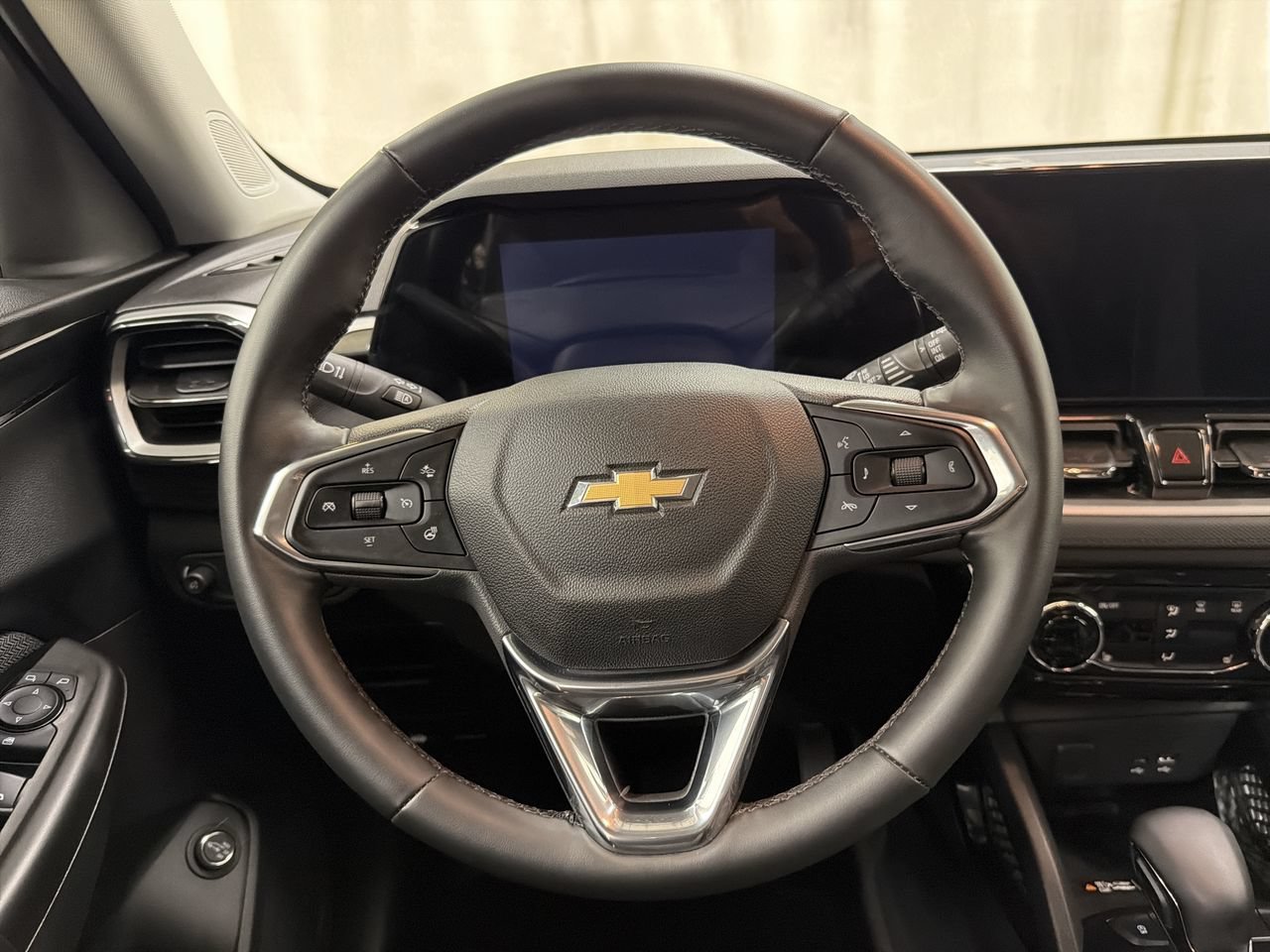 Used 2026 Mosaic Black Metallic Chevrolet LT image 15