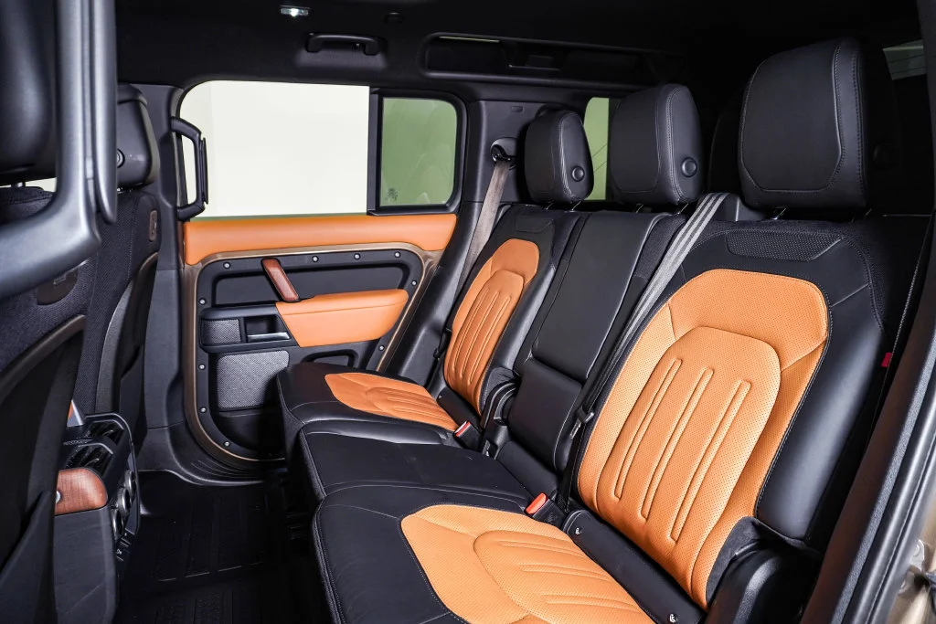 Used 2021 Gondwana Stone Metallic Land Rover X image 17
