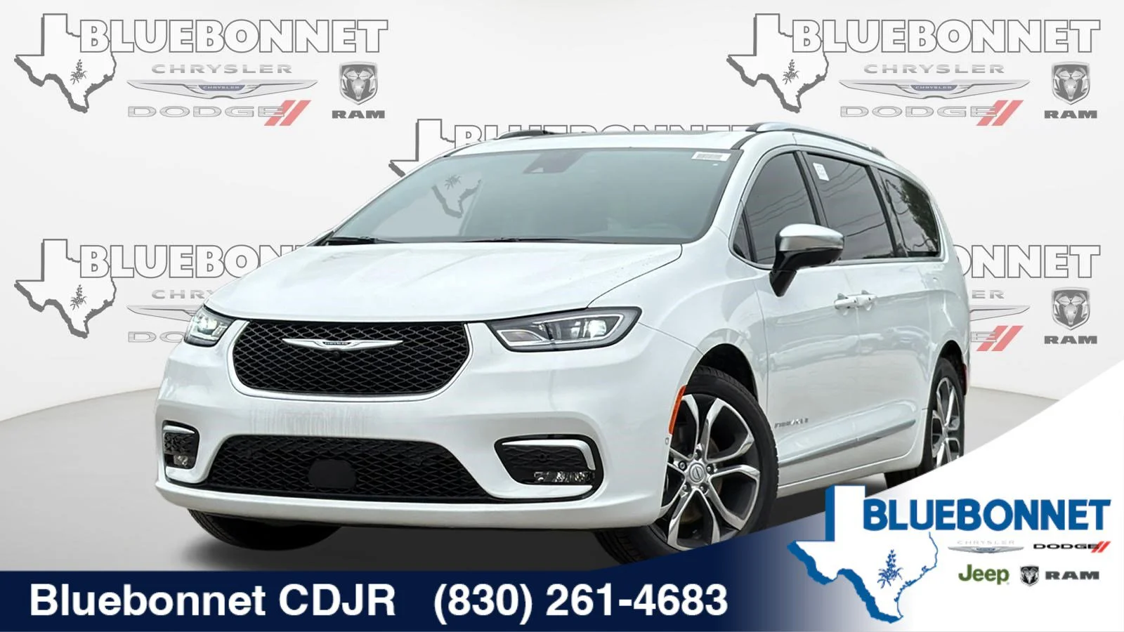 2026 Chrysler Pacifica Pinnacle's photo