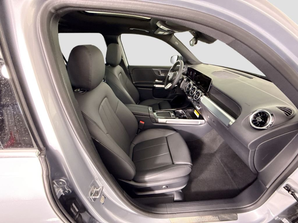 New 2026 Cirrus Silver Metallic Mercedes-Benz GLB 250 image 20