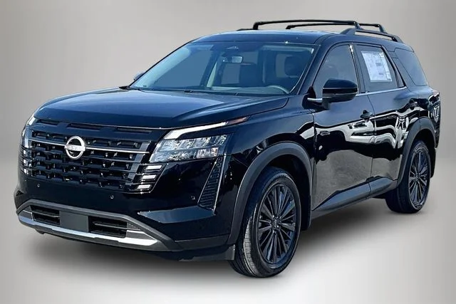 New 2026 Nissan Pathfinder SL 4D Sport Utility