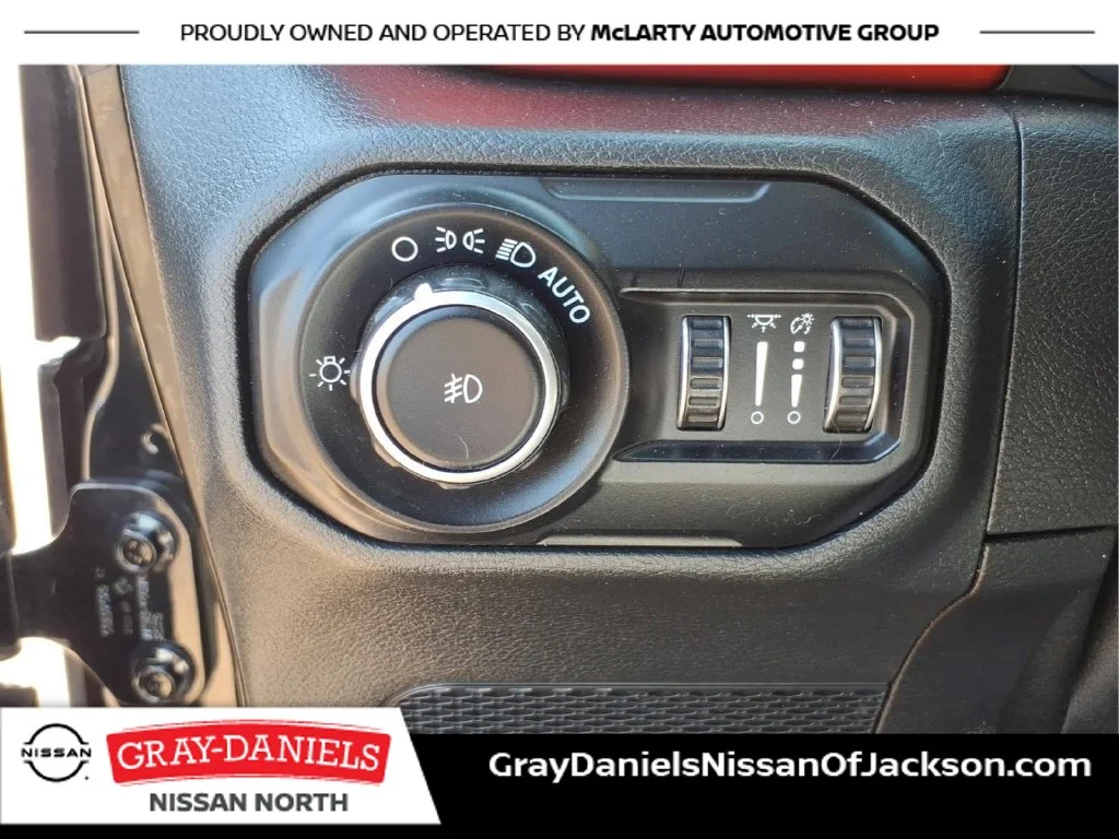 Used 2020 Black Jeep Unlimited Rubicon image 14