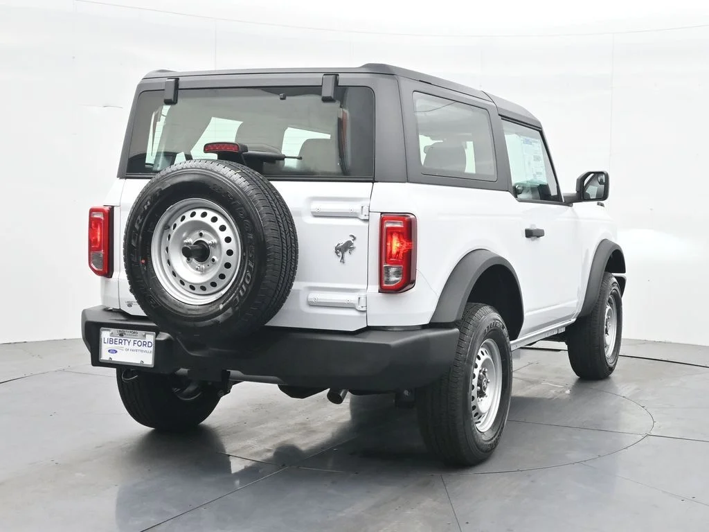 New 2026 Oxford White Ford Base image 8