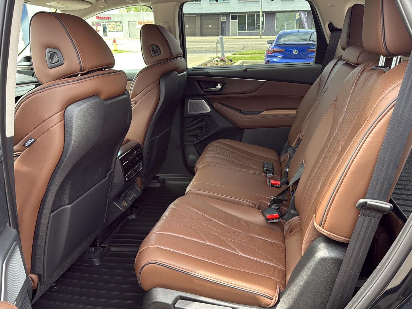 New 2026 Majestic Black Pearl Acura SH-AWD w/Advance image 24