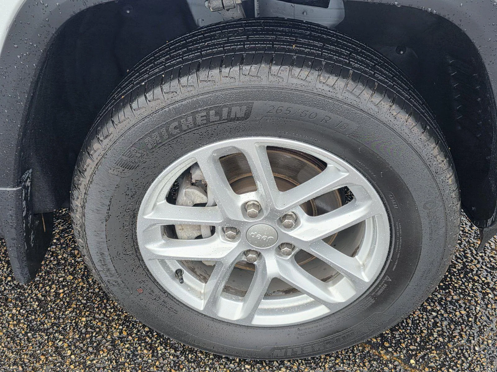 Used 2025 Bright White Clearcoat Jeep Laredo X image 38