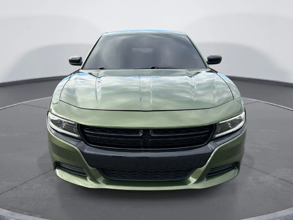 Used 2023 Green Dodge SXT image 2