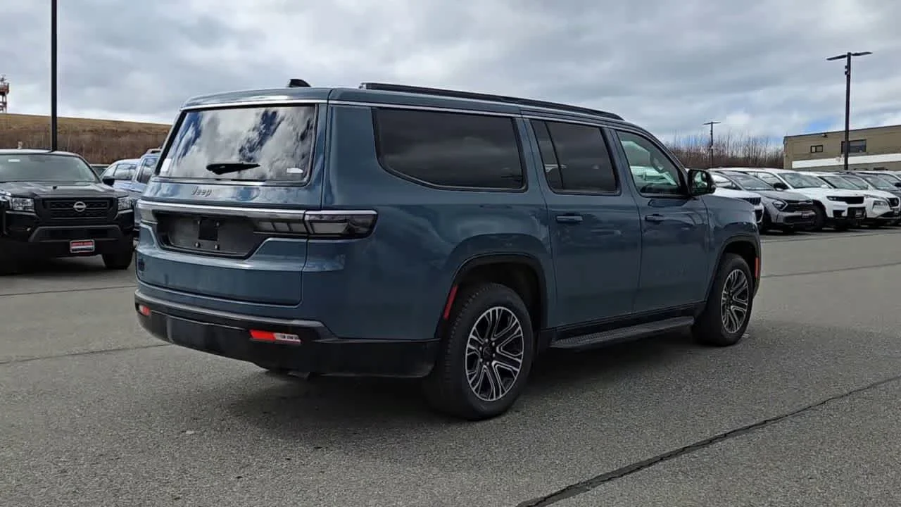 New 2026 Steel Blue Exterior Paint Jeep  image 8