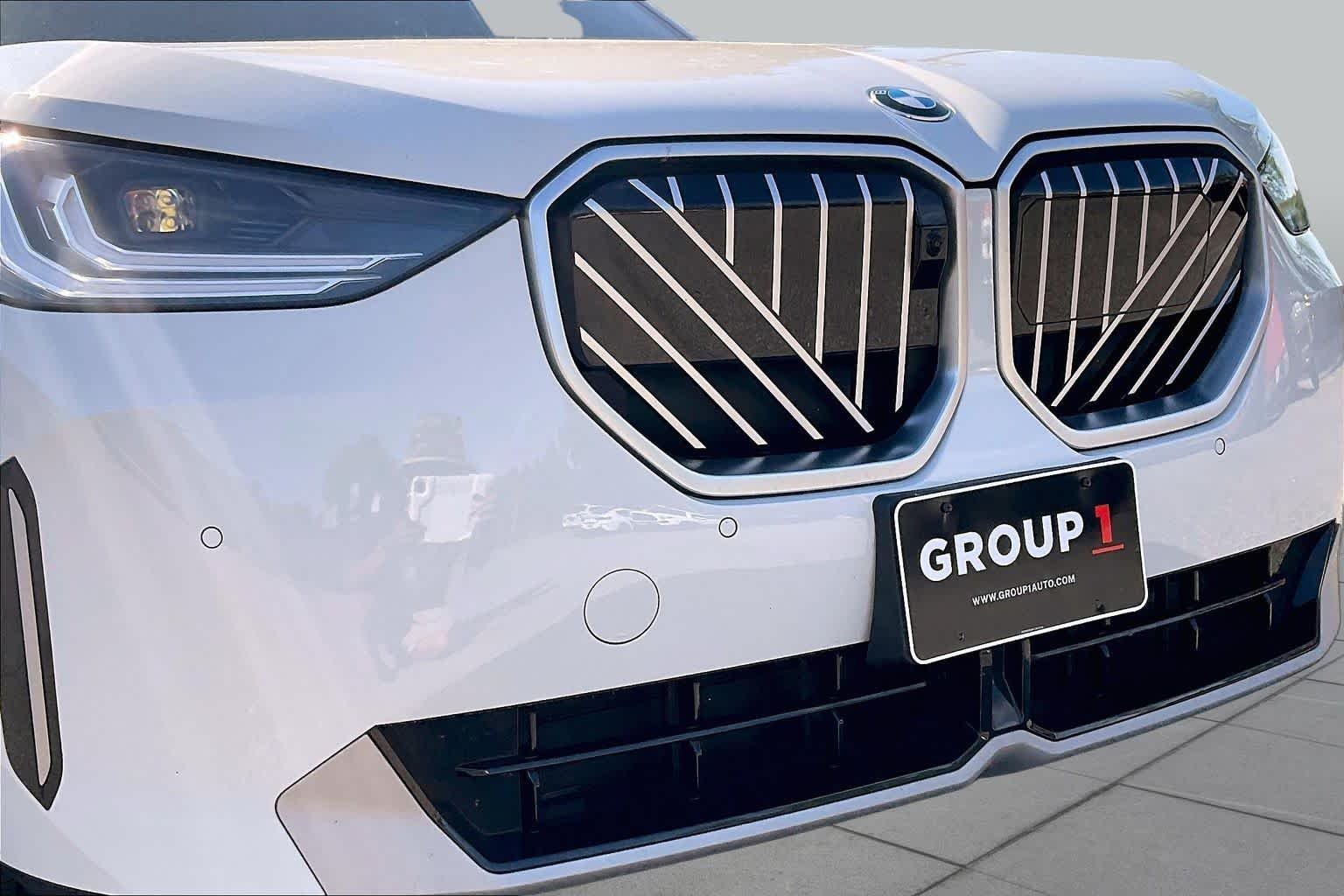Used 2025 Alpine White BMW 30 xDrive image 31