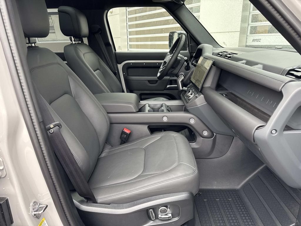 New 2026 Borasco Grey Land Rover X-Dynamic SE image 9