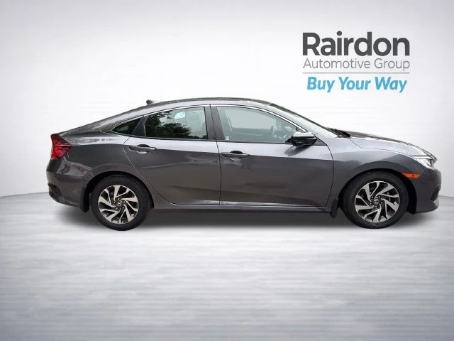 Used 2018  Honda EX image 8