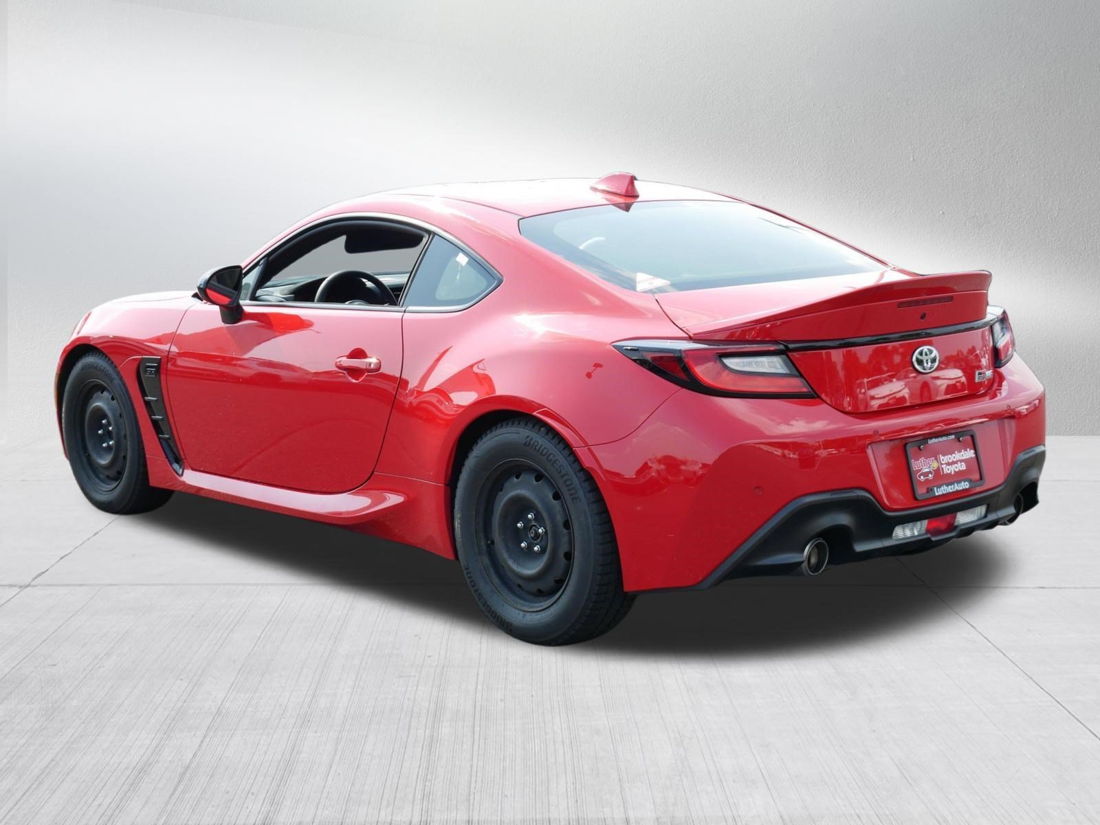 Certified Used 2023 TRACK bRED Toyota Premium image 3