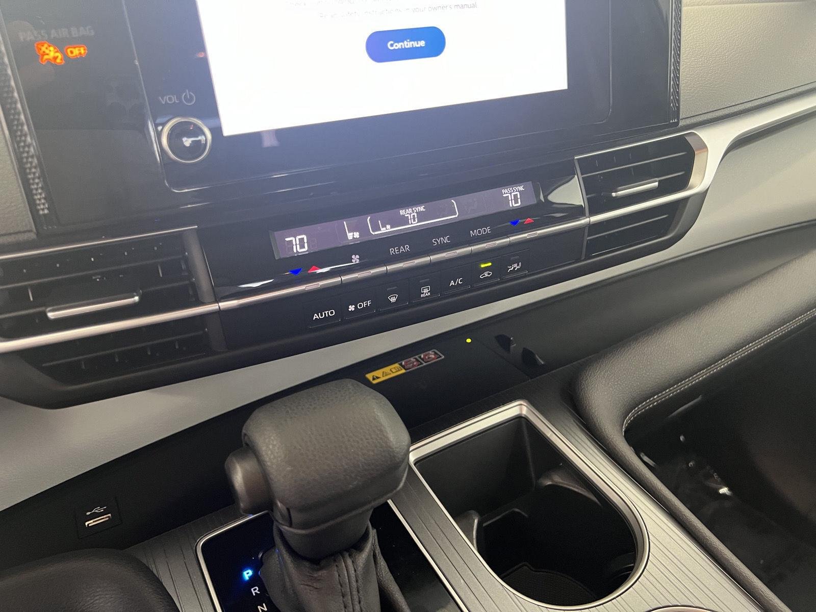 Used 2025 Ice Cap Toyota LE image 18
