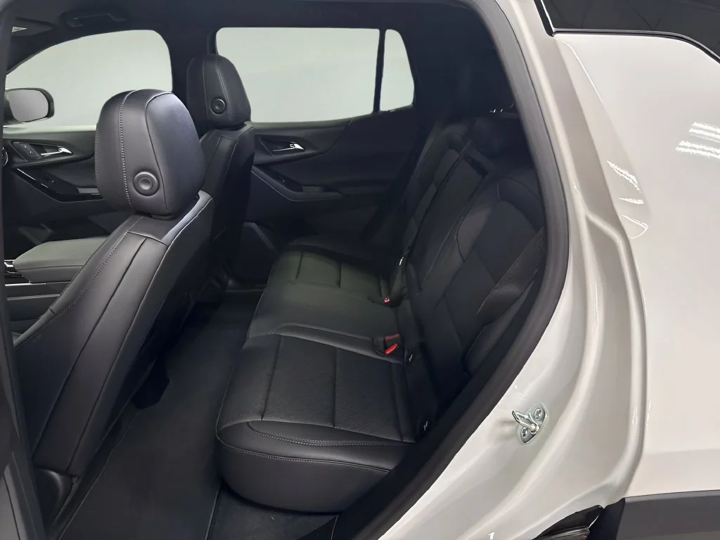 2027 Chevrolet Equinox LT - Photo 12