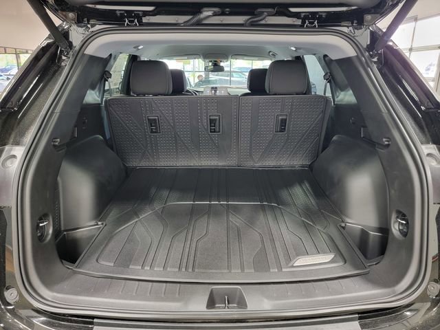 New 2026 Black Chevrolet 2LT image 33