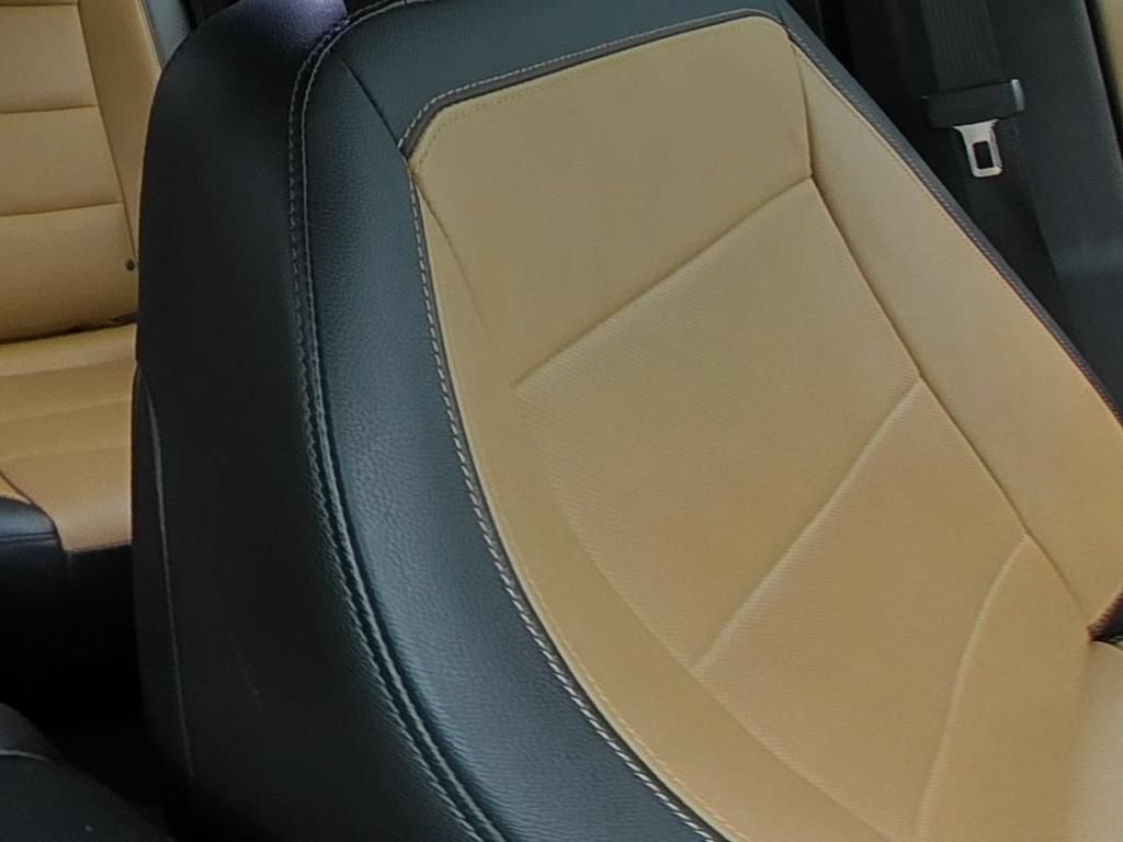 Used 2021 MIDNIGHT BLUE METALLIC Chevrolet Premier image 14