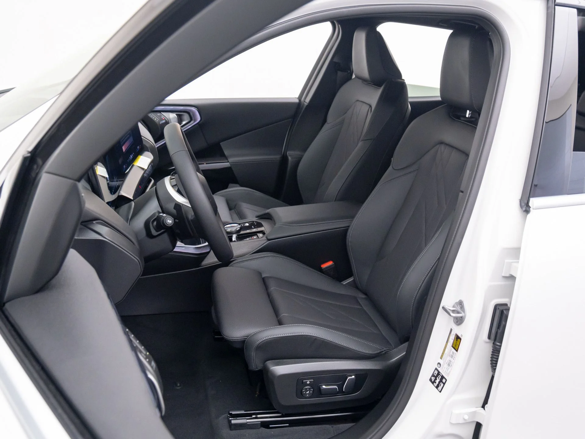 Certified Used 2026 White BMW 30 xDrive image 15
