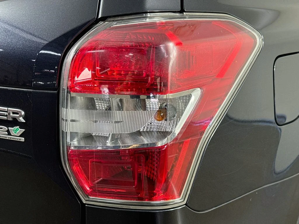 Used 2015 Gray Subaru 2.5i Touring image 33